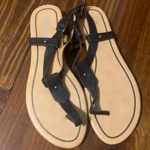 NWOT Black Sandals